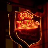 Red Star Tavern